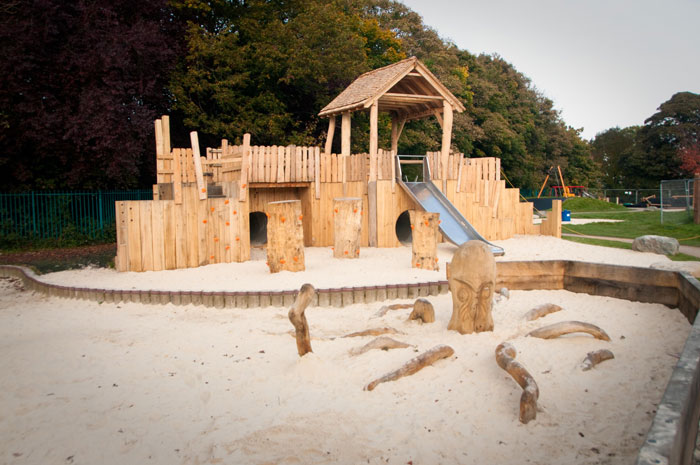 Hardwood Play Equipment Tunbridge Wells - Robinia Playground Equipment Manufacturer Safety Surfacing Specialist West Sussex East Sussex Surrey Hampshire London