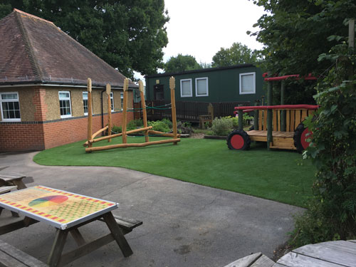 Colliers Green Primary School Cranbrook - Hardwood Robinia Play Equipment - Robinia Manufacturer Surfacing Specialist West Sussex Surrey Hampshire London