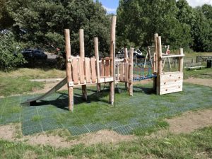 Malling Project Lewis DC - Hardwood Play Equipment - Safety Surfacing - Independent Playground Safety Surfacing Installer West Sussex Surrey Hampshire