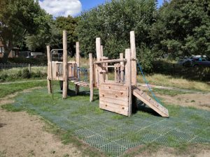 Malling Project Lewis DC - Hardwood Play Equipment - Safety Surfacing - Independent Playground Safety Surfacing Installer West Sussex Surrey Hampshire