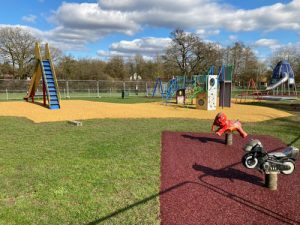 Playsafe Playgrounds - SafaMulch Rubber Surfacing - Independent Playground Safety Surfacing Installer West Sussex Surrey Hampshire