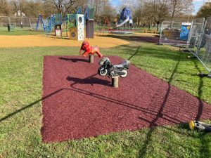 Playsafe Playgrounds - SafaMulch Rubber Surfacing - Independent Playground Safety Surfacing Installer West Sussex Surrey Hampshire