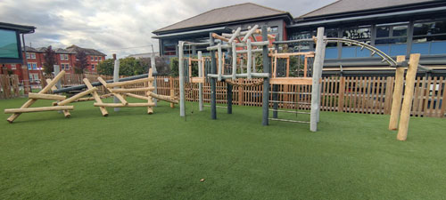 Dulwich Prep School Unit Robinia Timber - Playground Installers Sussex - Independent Playground Safety Surfacing West Sussex Surrey Hampshire