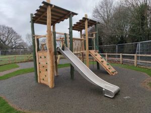 Great Braxted Play Area Robinia Timber - Playground Installers Sussex - Independent Playground Safety Surfacing West Sussex Surrey Hampshire